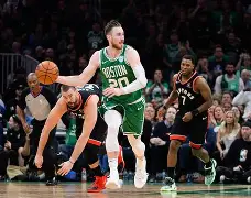 尤文图斯遭遇球员受伤,退出重要比赛的简单介绍 尤文图斯遭遇球员受伤,退出重要比赛的简单介绍